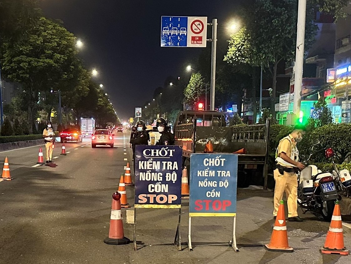 Phòng CSGT ĐB-ĐS thực hiện công tác kiểm tra