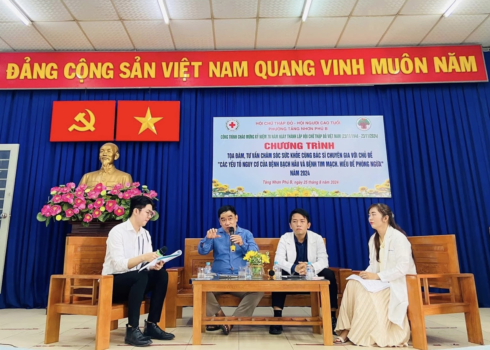 Chương trình tọa đàm, tư vấn chăm sóc sức khoẻ: ”Các yếu tố nguy cơ của bệnh bạch hầu và bệnh tim mạch. Hiểu để phòng ngừa”