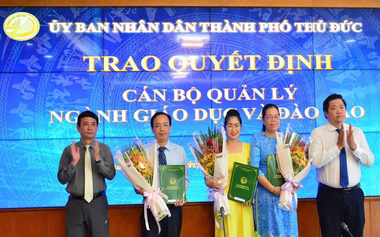 Tại buổi lễ, UBND TP Thủ Đức đã trao quyết định bổ nhiệm 3 hiệu trưởng mới. Cụ thể, bà Ngô Thị Minh Uyên, nguyên Phó Hiệu trưởng Trường Mầm non Linh Tây, được bổ nhiệm làm Hiệu trưởng Trường Mầm non Linh Tây; bà Nguyễn Thị Hồng Diệp, nguyên Phó Hiệu trưởng Trường Tiểu học Nguyễn Văn Banh, giữ chức Hiệu trưởng Trường Tiểu học Linh Đông; và ông Lê Mậu Thành, nguyên Phó Hiệu trưởng Trường THCS Tăng Nhơn Phú B, được bổ nhiệm làm Hiệu trưởng trường này.