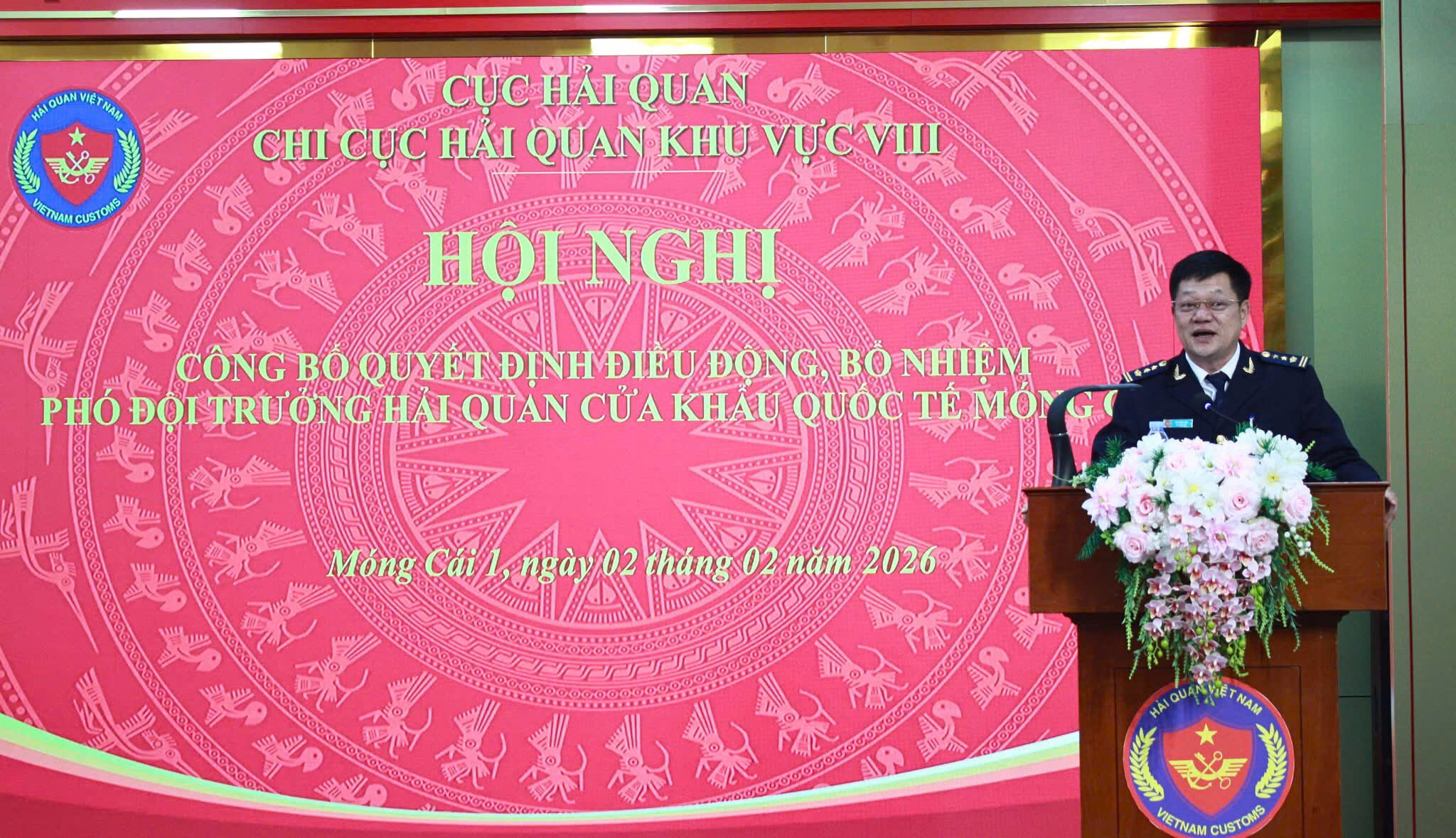 Phát biểu tại Hội nghị, đồng chí Đỗ Xuân Hiền – Đội trưởng Hải quan cửa khẩu quốc tế Móng Cái.