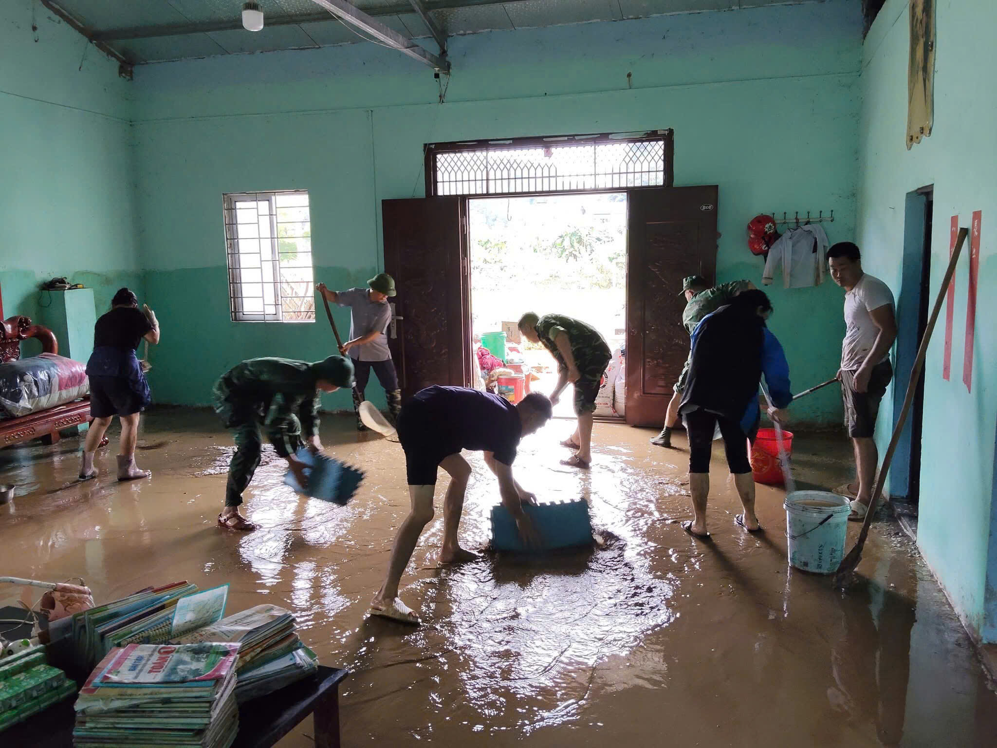 Triển khai khắc phục sau khi nước đã rút.