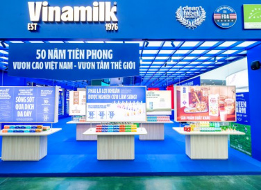 Không gian triển lãm của Vinamilk được thiết kế hiện đại, gần gũi và đầy sáng tạo. (Ảnh: Vi Nam)