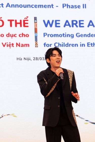Ca siz Isaac Hong từ Hàn Quốc