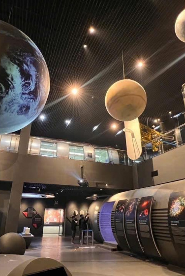 Bên trong Bảo tàng Vũ trụ Việt Nam