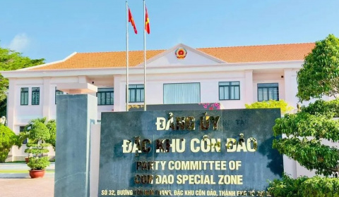 Một số vấn đề lý luận và thực tiễn về hoàn thiện mô hình chính quyền địa phương hai cấp sau một năm triển khai thực hiện
