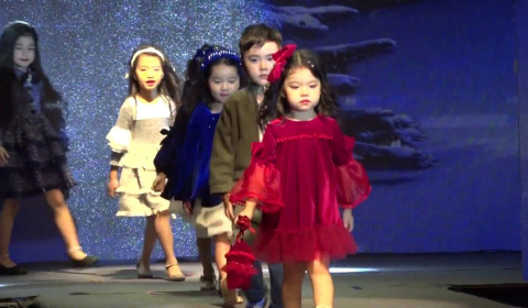 “Đại tiệc” thời trang mùa lễ hội cuối năm