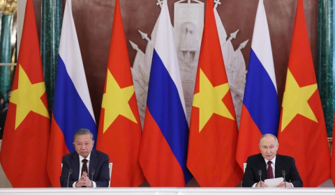 Tổng Bí thư Tô Lâm và Tổng thống Liên bang Nga Vladimir Putin phát biểu với báo chí