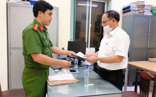 Khởi tố, bắt tạm giam ông Tất Thành Cang