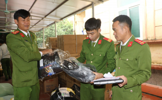 Công an huyện Tam Đảo tạm giữ 125.000 khẩu trang y tế không rõ nguồn gốc