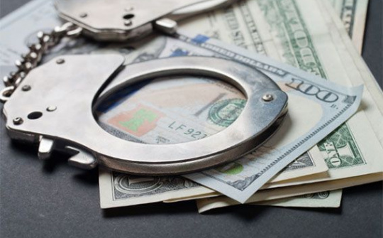 Qui định của Luật về nhóm các tội phạm kinh tế và tham nhũng