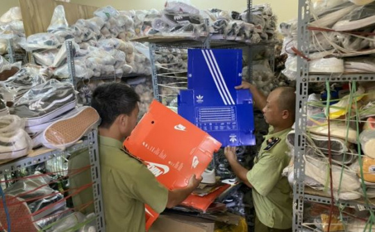 Hàng giả, hàng nhái vẫn ngang nhiên lộng hành