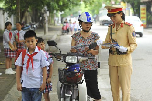Tăng cường tuyên truyền về trật tự an toàn giao thông