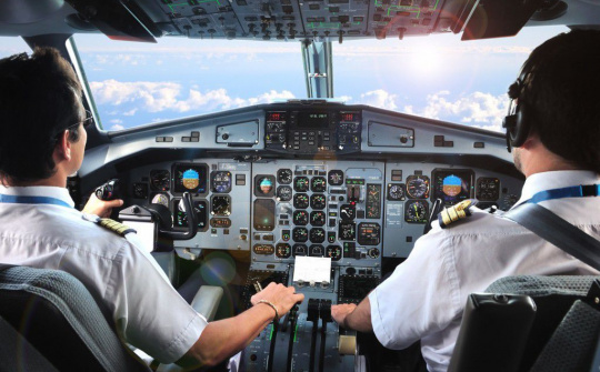 Rà soát lực lượng phi công nước ngoài làm việc tại các hãng hàng không Việt Nam