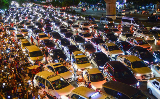 Hạn chế phương tiện giao thông cá nhân