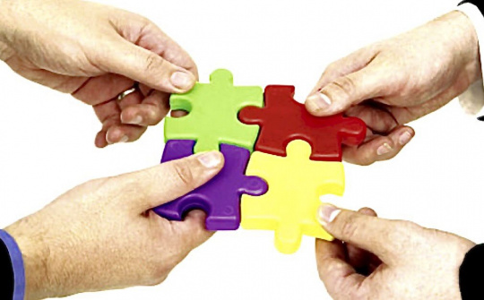 Giải quyết hài hòa quan hệ giữa lợi ích cá nhân và lợi ích xã hội trong điều kiện kinh tế thị trường ở Việt Nam hiện nay