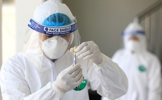 Thủ tướng: Các địa phương phải bảo đảm đủ vật tư, sinh phẩm phục vụ xét nghiệm