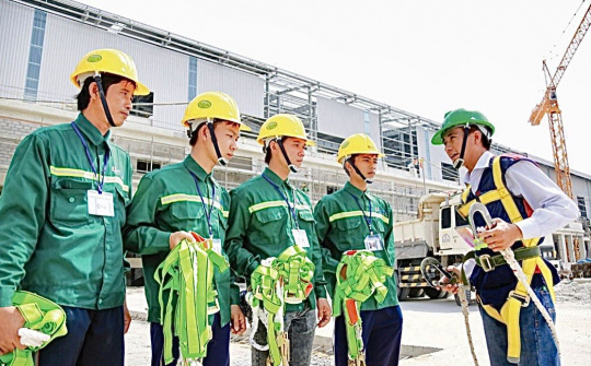 32 công việc có yêu cầu nghiêm ngặt về an toàn, vệ sinh lao động