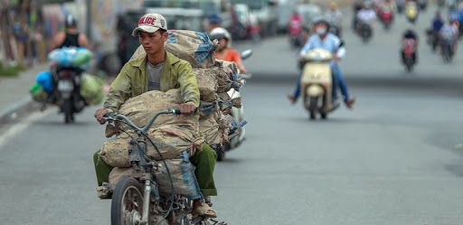 Thủ tướng yêu cầu thu hồi, loại bỏ phương tiện cũ nát tại Hà Nội và TP.HCM