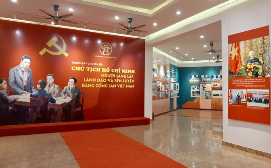 Trưng bày chuyên đề về Chủ tịch Hồ Chí Minh và Đảng Cộng sản Việt Nam