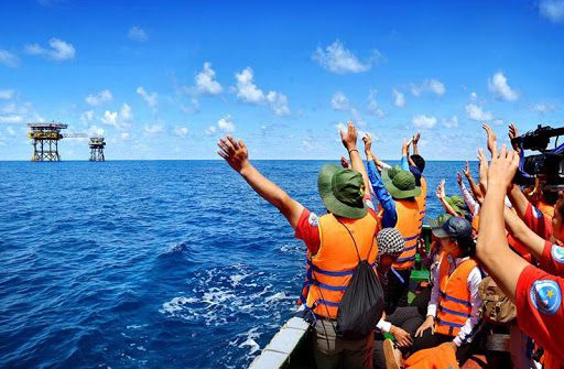 Đại hội XIII: Phát huy lợi thế kinh tế biển, bảo vệ chủ quyền biển đảo