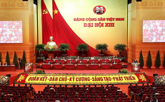 Đại hội Đảng tiếp tục thảo luận văn kiện và nghe báo cáo công tác nhân sự khóa XIII