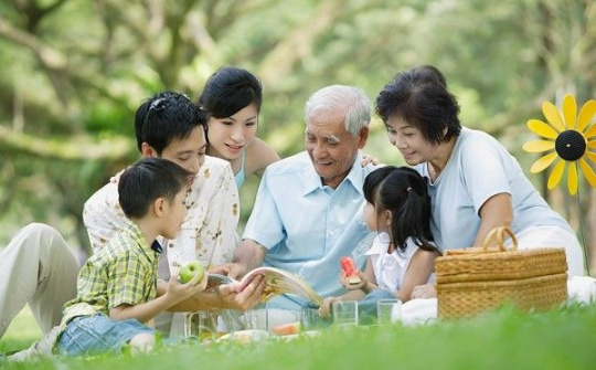 Xây dựng văn hóa gia đình trong phát triển bền vững