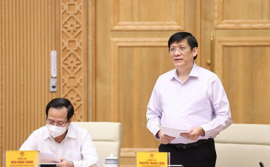 Thủ tướng yêu cầu lãnh đạo Bộ Y tế trực tiếp thông tin cập nhật về phòng, chống COVID-19 trên phương tiện truyền thông