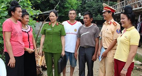 Phổ biến, giáo dục pháp luật gắn với vận động quần chúng nhân dân chấp hành pháp luật tại cơ sở của LLCAND giai đoạn 2021-2027