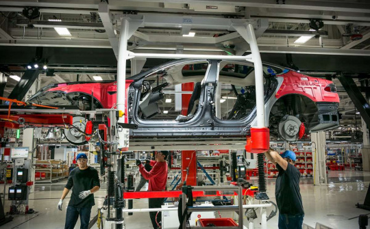 Phục hồi kinh tế sau tác động của đại dịch COVID-19: Kinh nghiệm quốc tế và bài học cho Việt Nam *