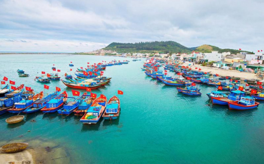 Chính sách phát triển bền vững kinh tế biển xanh - Xu hướng quốc tế và triển khai tại Việt Nam