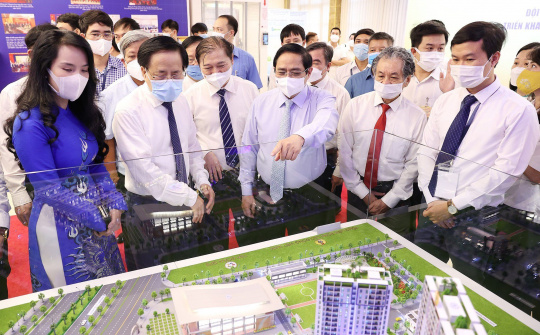 Nâng cao nhận thức để xây dựng, hoàn thiện thể chế phát triển khoa học - công nghệ và đổi mới sáng tạo trong giai đoạn mới