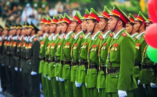 Lực lượng Công an nhân dân gương mẫu, đi đầu thực hiện chủ trương xây dựng, chỉnh đốn Đảng và hệ thống chính trị