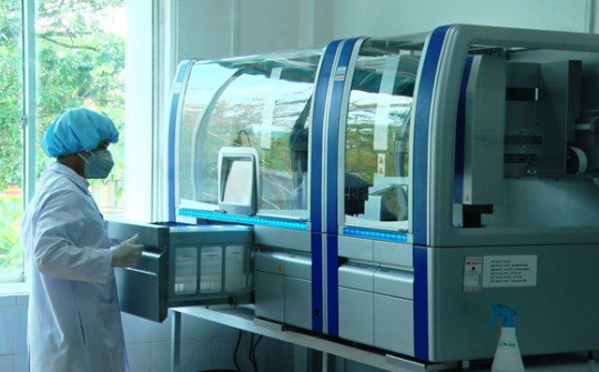 Từ các vụ án “thổi giá” mua sắm thiết bị y tế: Chuyên gia kiến nghị “ bít” các lỗ hổng trong Luật Giá và Luật Đấu thầu