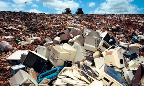 "Ô nhiễm vô hình" của công nghệ số