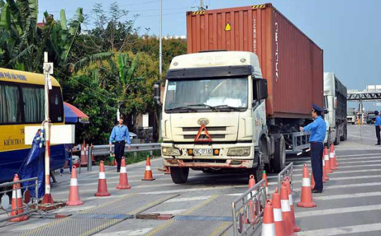 Từ ngày 20/3 đến 31/12/2021: Kiểm tra và xử lý xe quá tải, quá khổ