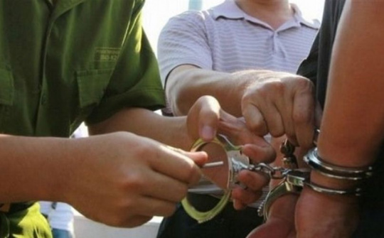 Khởi tố giám đốc không dạy học vẫn nhận tiền đứng lớp ở Bắc Kạn