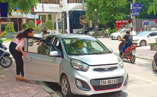 Hà Nội ra nhiều yêu cầu "siết" hoạt động xe hợp đồng