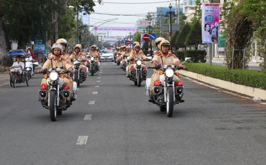 CSGT tăng cường tuần tra, kiểm soát bảo đảm trật tự an toàn giao thông dịp lễ 30/4 và 1/5