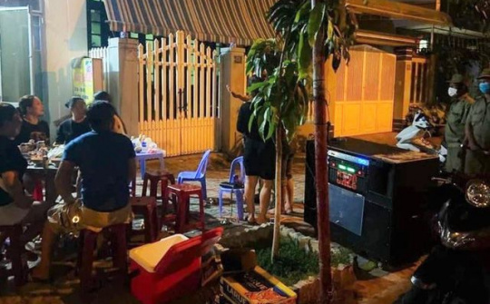 Đà Nẵng phạt tới 1 triệu đồng đối với hành vi hát karaoke, mở nhạc gây ồn