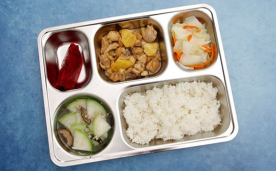 Lại chuyện an toàn thực phẩm học đường