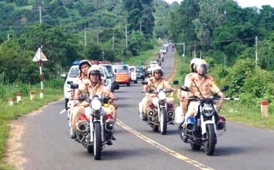 Đắk Lắk: Lực lượng CSGT cấp huyện tích cực triển khai thực hiện cao điểm