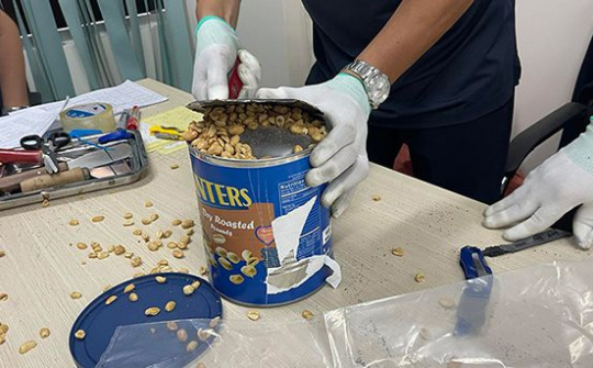 Phát hiện và thu giữ gần 36kg ma túy được giấu trong hàng quà biếu