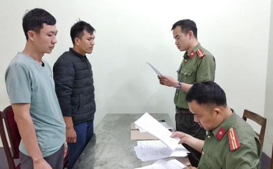 Khởi tố nhóm đối tượng tổ chức xuất cảnh cho công dân Trung Quốc sang Lào