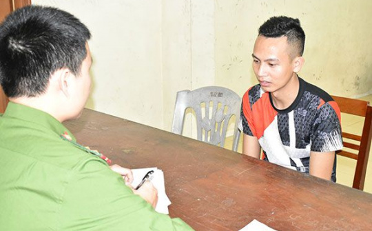 Vi phạm giao thông còn lao thẳng ô tô vào tổ công tác