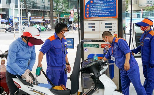 Bộ Công thương đề xuất bỏ quy định nhà đầu tư nước ngoài tham gia kinh doanh xăng dầu