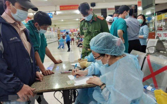 Thành phố Hồ Chí Minh nâng mức chống dịch lên cao nhất