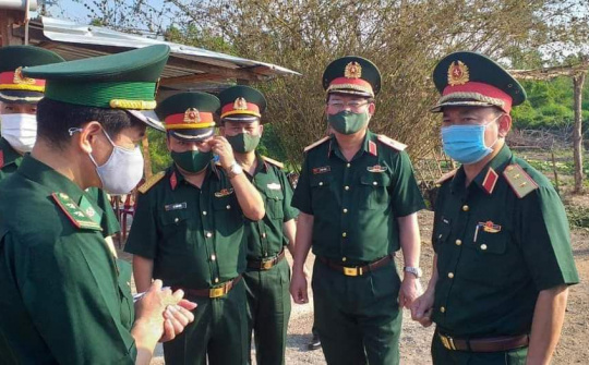 Tư lệnh Quân khu 5 kiểm tra công tác phòng chống dịch Covid-19 tại Đức Cơ, Gia Lai