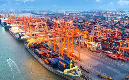 Bộ Giao thông vận tải: Đề xuất tăng mức xử phạt một số vi phạm về giá dịch vụ tại cảng biển