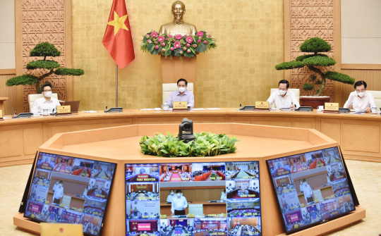 Thủ tướng chỉ đạo tổng tiến công toàn lực, thần tốc để chặn đứng dịch COVID-19