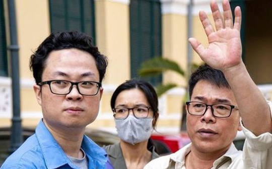 Tạm hoãn phiên tòa xét xử vụ cựu Phó Chánh án kêu oan